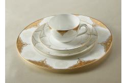 China HS 6911101900 High Grade Fine Bone China Dinnerware Set supplier