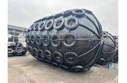 China Black Pneumatic Rubber Fender Customized With Chain Net ISO CCS Certificated supplier
