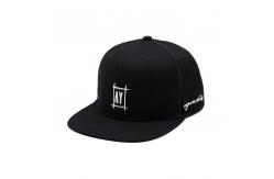 China 55cm Classic Black Flat Hat Adjustable Buckle Back Pure Cotton Snapback Hat supplier