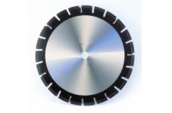 China Laser Welded Synthetic Diamond Asphalt Cutting Blade With Undercutting Protections supplier