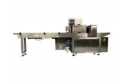 China Full Automatic Energy Bar Flow Wrapper With Feeding supplier