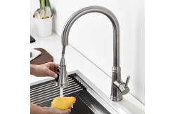 China PEX Hose Deck Mounted Kitchen Taps OEM Pull Out Spray Kitchen Faucet supplier