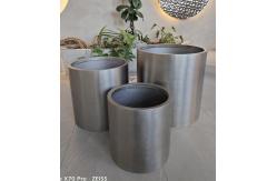 China Drainage Metal Planter Pots Rust Resistant For Indoor And Outdoor supplier