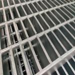 45mm Pitch 8mm Galvanized Steel Grating For Industrial Platforms for sale