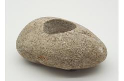China Natural River Stone Candle Holders , Stone Tea Light Holder Backside With Pads supplier
