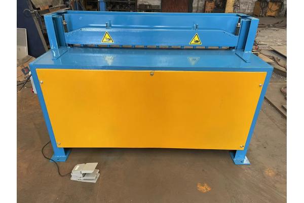 Foot Operated Guillotine Treadle Shearing Machine For Cutting Sheet Metal