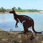 High Durable Rust-Resistant Garden Metal Decorations Opossum Shape