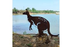 China High Durable Rust-Resistant Garden Metal Decorations Opossum Shape supplier