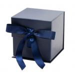 Eco Friendly Cardboard Packing Boxes Foldable Magnetic Closure Gift Box With Ribbon