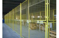 China Warehouse Iron Wire Mesh Fence Panels 1.22m * 2.44m Dimension Surface Smooth supplier