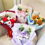 520 Mother's Day Bouquet Woolen Knitted Handmade Flowers for Graduation Season for sale