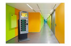 China Computer Operated Fast Cell Phone Charging Stations Coin / Bill / Card Payment supplier
