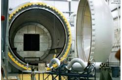 China Horizontal small composite autoclave supplier