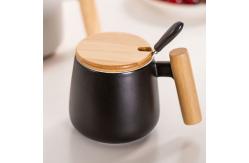 China OEM Home Office 400ml Ceramic Tea Cups Mug With Lid And Spoon supplier