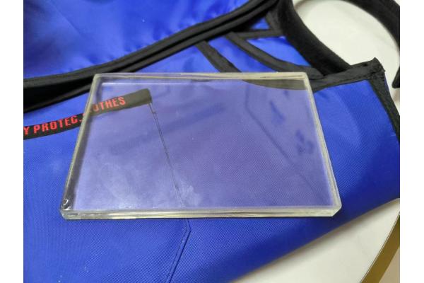 10mm X Ray Lead Glass Surface Finish Polished Reflection 1% Thickness 10mm
