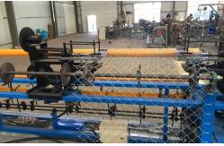 China 4m width Anping Fully-Automatic Chain Link Fence Machine with Factory Best Price supplier