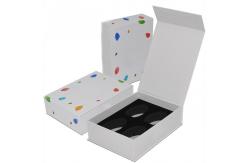 China Folding Cardboard Flat Pack Boxes with Magnetic Cover supplier