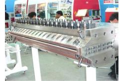 China Conical Twin Screw Extruder , 30mm WPC PVC Foamed Board Machine supplier