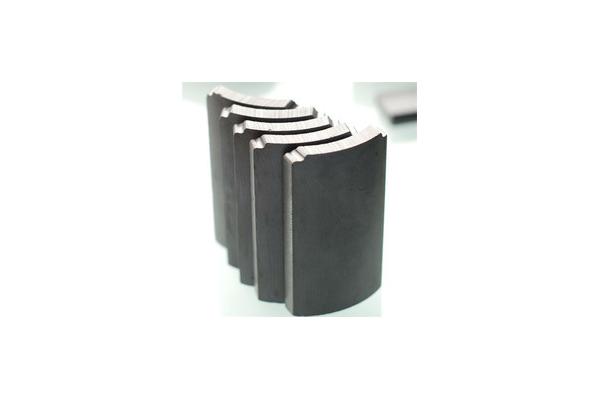 Charcoal Gray Anisotropic Ferrite Magnet Arc Block Ring Shape