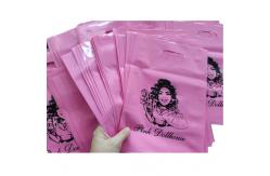 China Lip Gloss Eyelash LDPE Poly Packaging Bag Die Cut Handle 35x45cm supplier