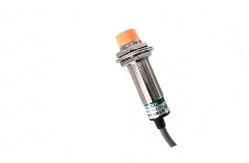 China IP67 Inductive Proximity Switch M18 Red LED Detect Sensor Working Status supplier
