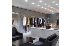 China Round Showroom Readymade Garment Rack Display Case Scarf Curtain Shiny Gold Table Rail supplier