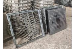 China Square Ductile Iron Manhole Cover C250 Load Bearing Grade 800×800mm supplier