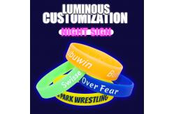 China Silk Screen Printing Rubber Wristbands For Advertising supplier