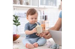 China Microwaveable Silicone Kitchen Product Baby Cup With Straw Reusable supplier