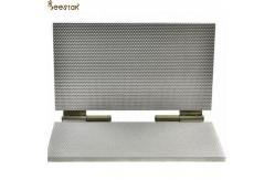 China Notebook Beeswax Foundation Embosser Manual Square Beeswax Foundation Mold supplier