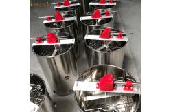 China 2 frame Manual Stainless Steel Bee Honey Extractor for beekeeping supplier