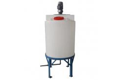 China Rotational Poly Plastic 100 Gallon Mixing Tank With Agitator supplier