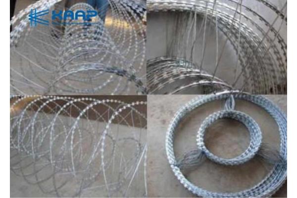Custom Concertina Wire Fencing Straight Blade Netting Protection For Security Windows