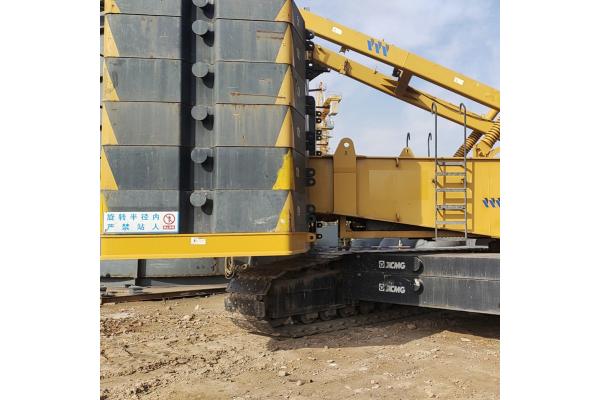 Jib 96m And 298kW Engine Power 350T Crawler Crane For Heavy Duty