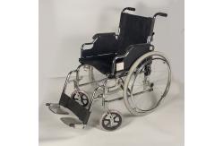 China Foldable Lightweight Aluminum Manual Wheelchair With Flip Up Desk Armrest supplier