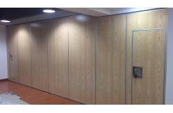 China Sliding Aluminium Door Office Soundproof Folding Partitions Movable Wooden Panel supplier
