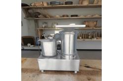 China Large Capacity Industrial Egg Cracking Machine Centrifugal Egg Breaker For Home supplier