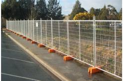 China 1.8m Temporary Security Fence 50*100mm Welded Site Safety Fence supplier