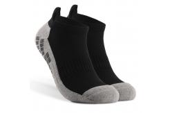 China Comfortable and Breathable Custom Design Cotton Socks for Football Players supplier