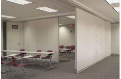 China Ceiling Soundproof Movable Office Partition Wall / Sliding Folding Partitions supplier