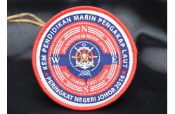 China Lock Edge Round Shape Heat Transfer Badge Custom Made Embroidered Patches supplier