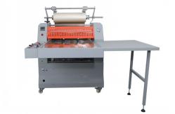 China Width 690mm Industrial Roll Laminating Machines 3'' Mold Core supplier