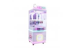 China Customized US PLUG Design Attractive Clamp Vending Game Machine for Winning Prizes supplier