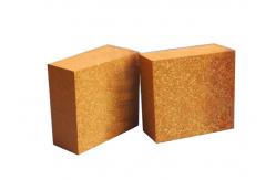 China Heat - Proof Magnesia Refractory Bricks In High Temperature Tunnel Kiln supplier