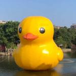 Custom Floating Airtight Inflatable Yellow Duck Giant Rubber Duck For Advertising