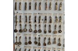 China Nickle free Coating Zipper Puller Metal PHAs For Bags Apparel supplier