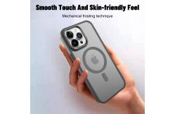 China Translucent Matte Magsafe Phone Wallet Shockproof Anti Fingerprint supplier