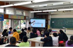 China 4K Resolution and AC Power Supply Interactive Flat Panel Display for Lecturing supplier