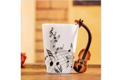 China 3D Creative Travel Custom Ceramic Mugs 13OZ With Violin Handgrip supplier
