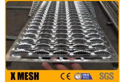 China 5 Diamonds Walkway Channel Perforate Metal Welded Steel Grating Antirust supplier